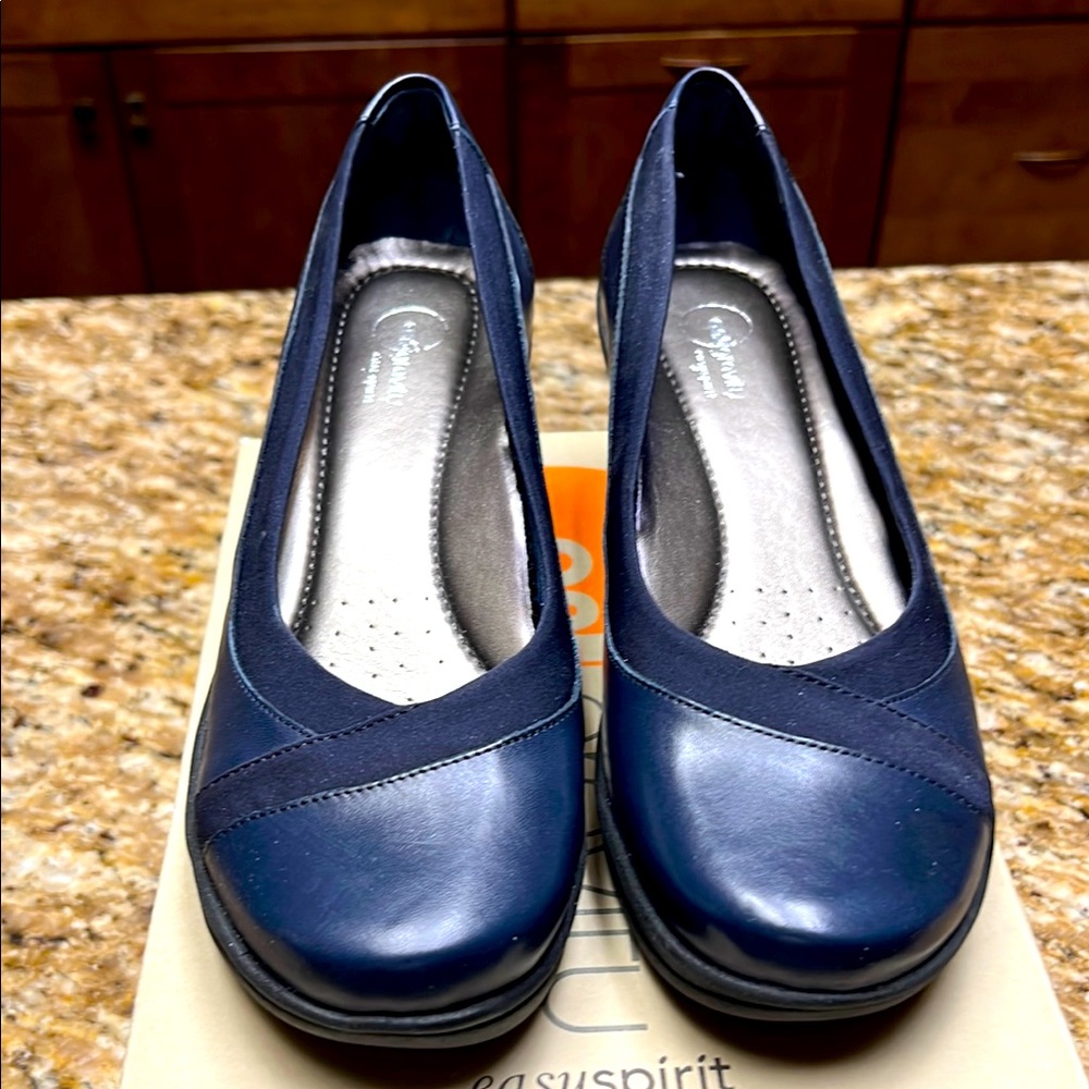 Easy Spirit Navy Blue Heels